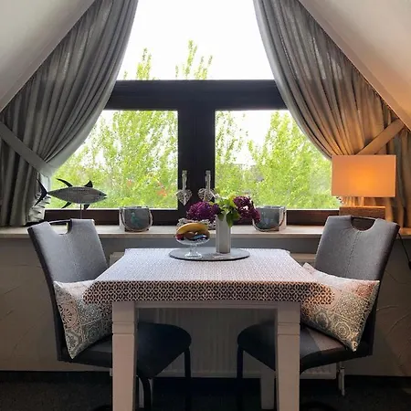 Friedrichsen Apartment *